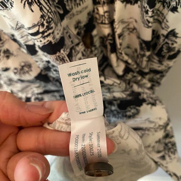 Marine Layer Camilla Dress Mini Black White City Print Tropical Women's Large - Picture 11 of 11